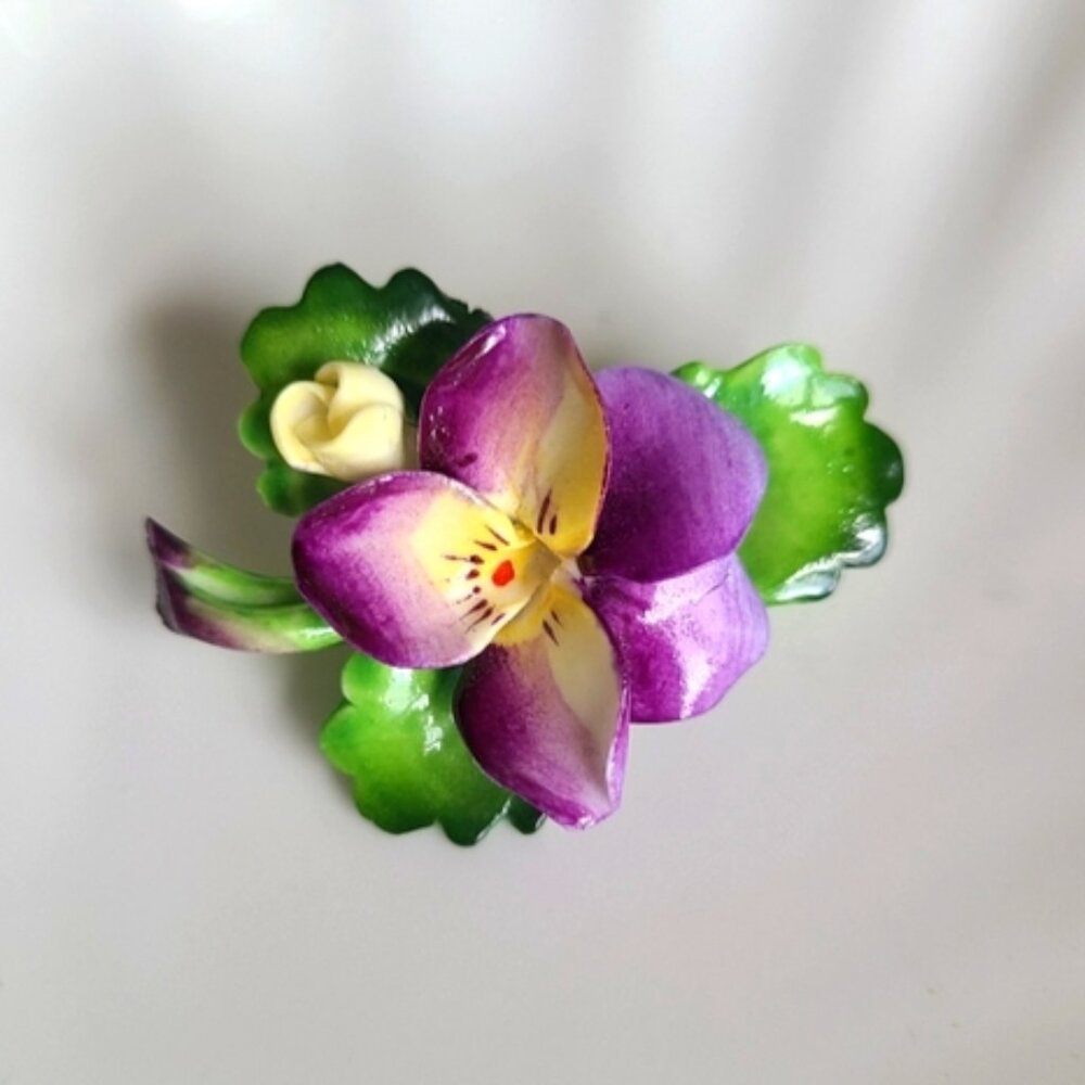 Vintage Signed Collectible Cara China Purple Flower Floral Brooch London